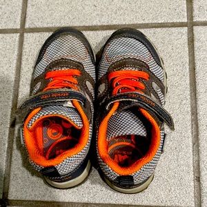 7.5w stride rite toddler sneakers